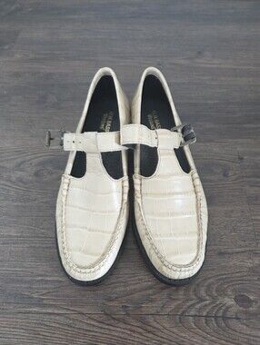 NWOT G.H.BASS Mary Jane Weejuns® Classic Loafer US7